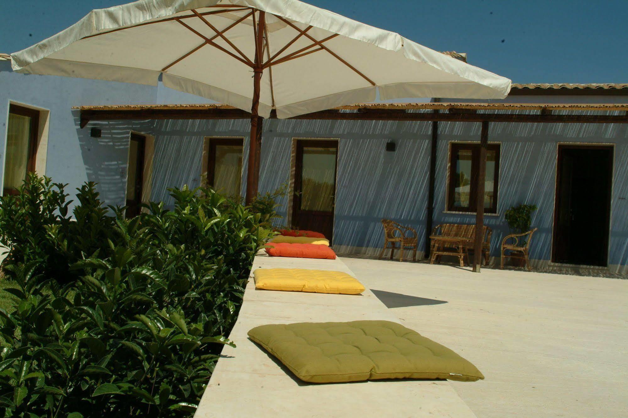 Terre Iblee Resort Chiaramonte Gulfi Exterior foto