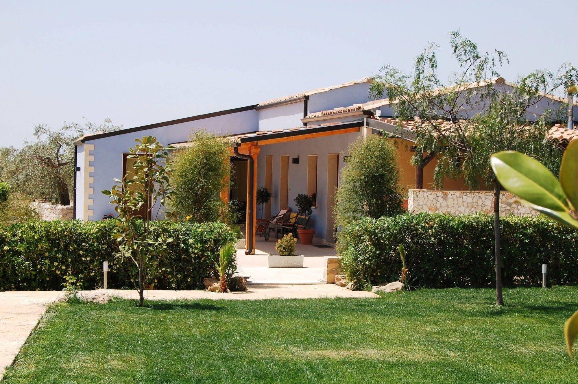 Terre Iblee Resort Chiaramonte Gulfi Exterior foto